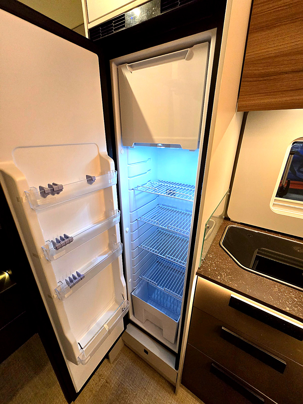 burstner-a66-interior-fridge